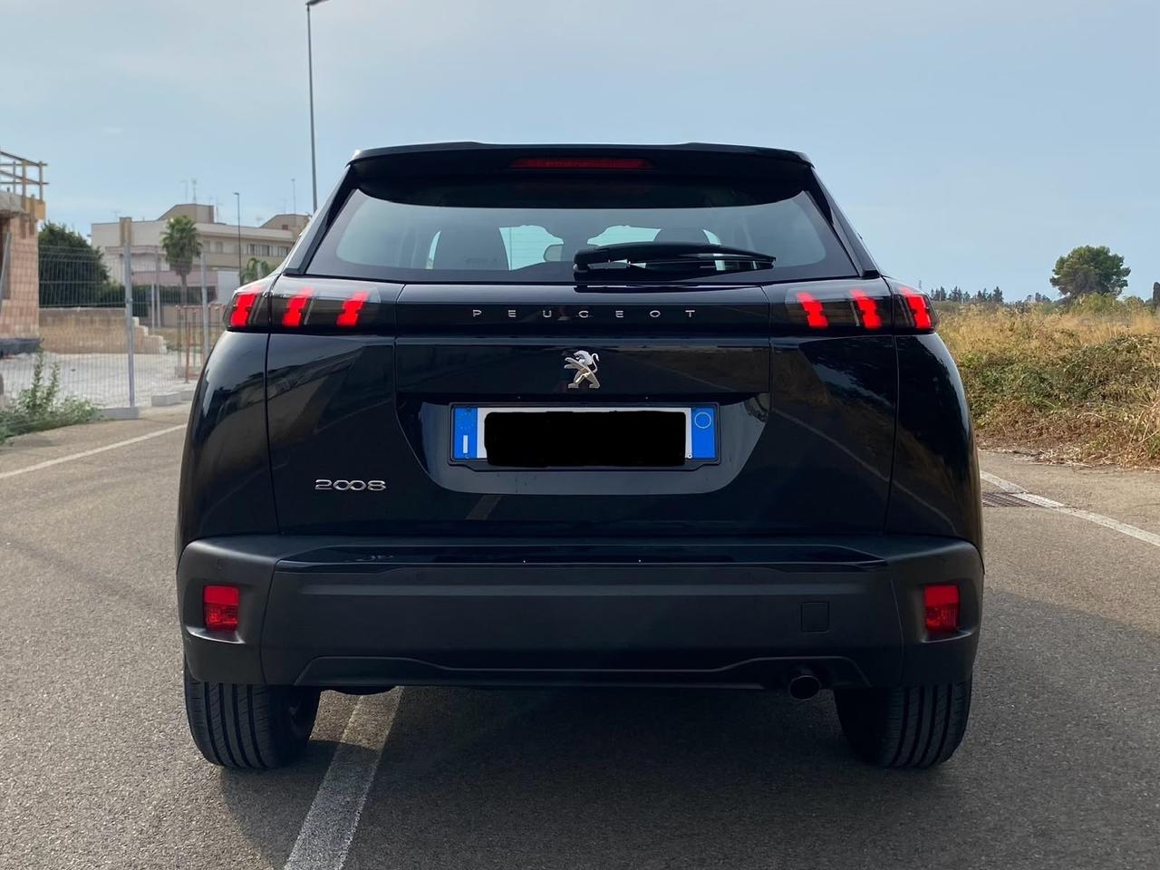 Peugeot 2008 BlueHDi 100 S&S Allure Total Black
