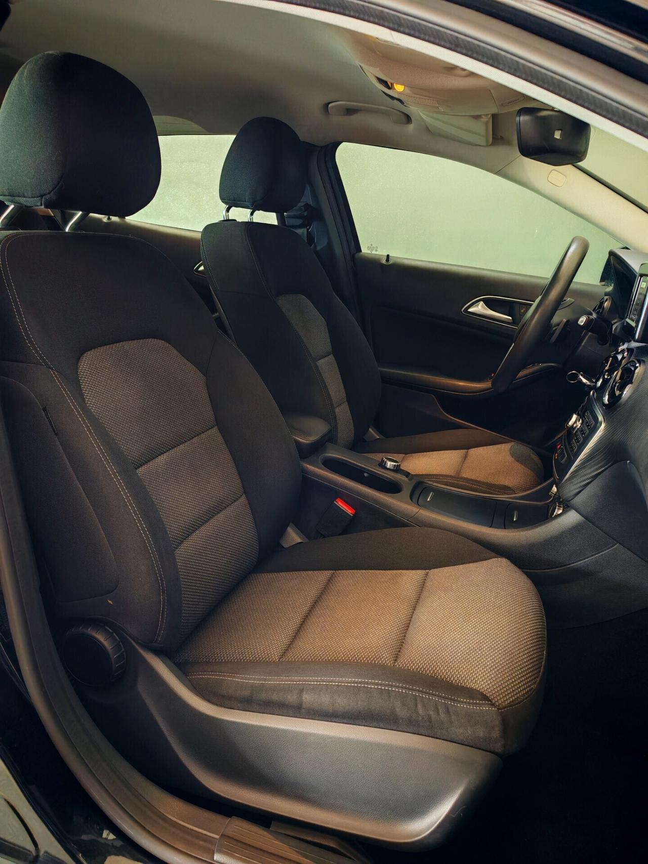 Mercedes-benz GLA 180 GLA 180 CDI Automatic Premium