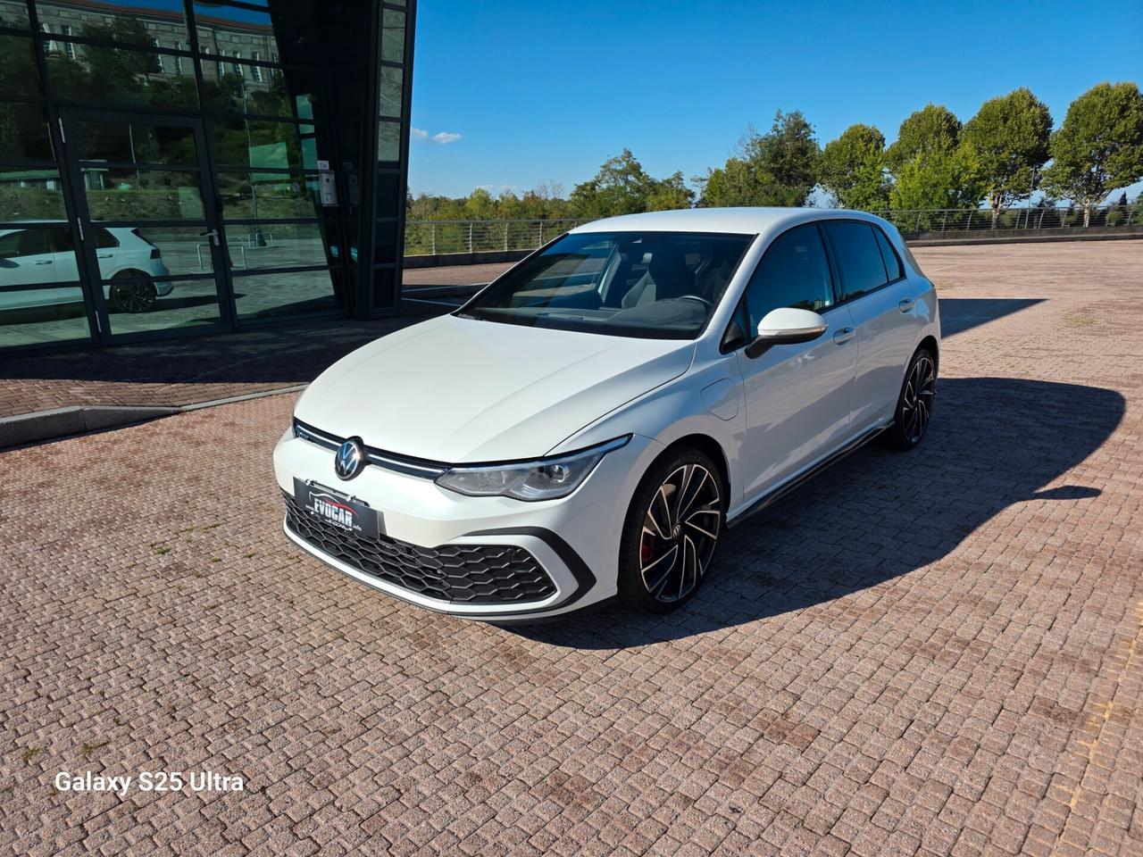Volkswagen Golf GTE HYBRID elettrica/benzina