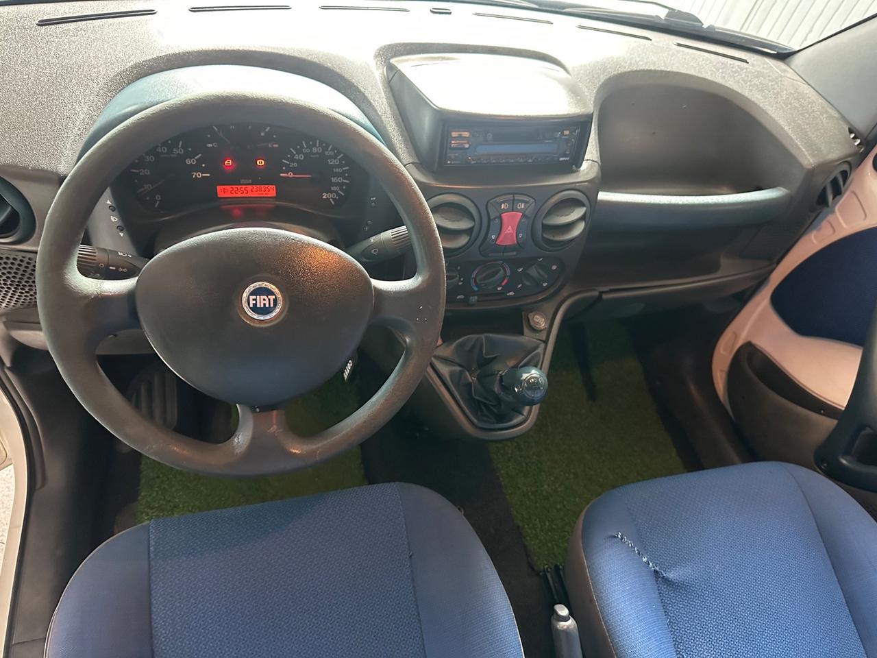 Fiat Doblo 2 posti