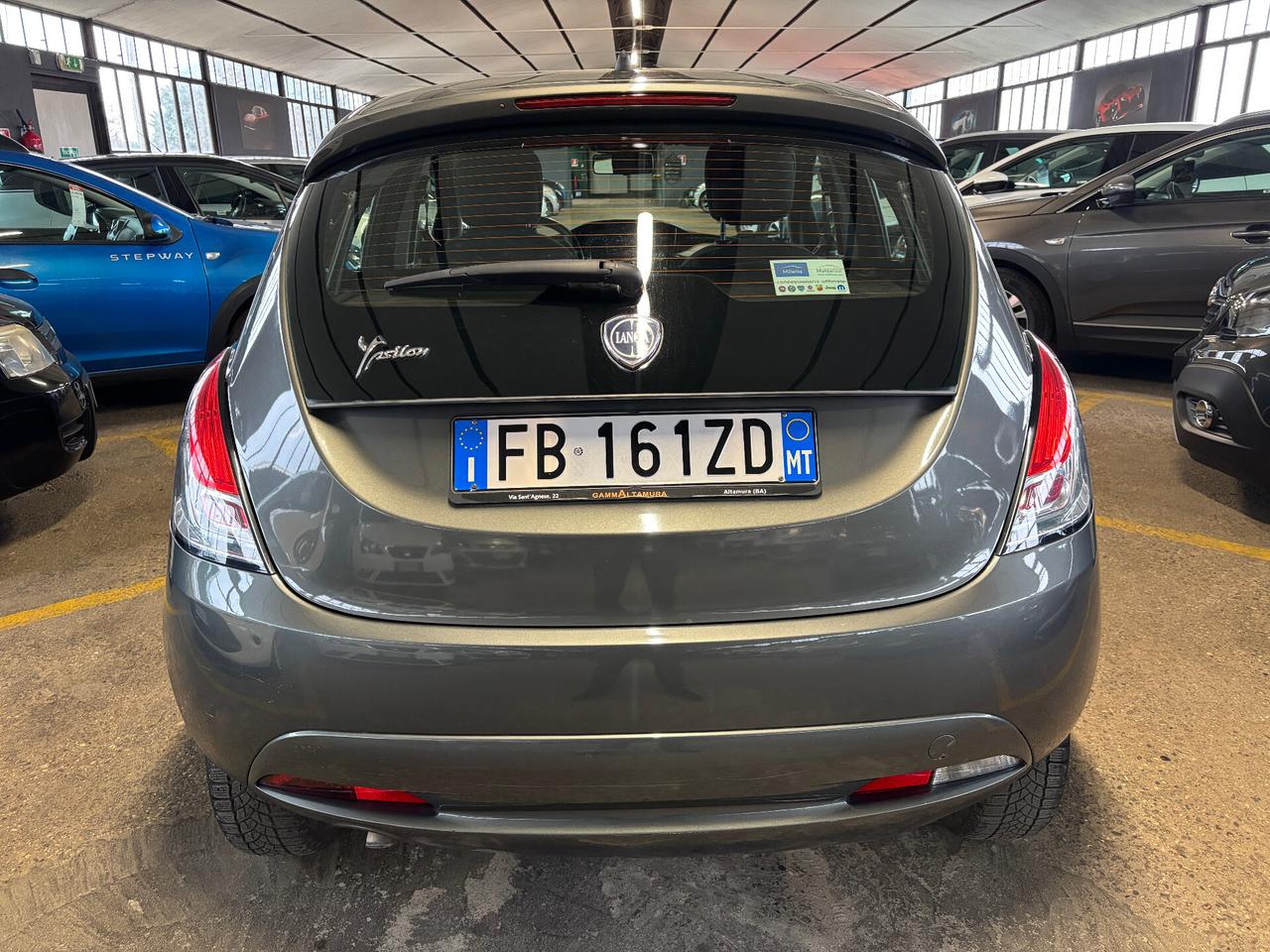 Lancia Ypsilon 0.9 TwinAir 85 CV Metano Ecochic Platinum