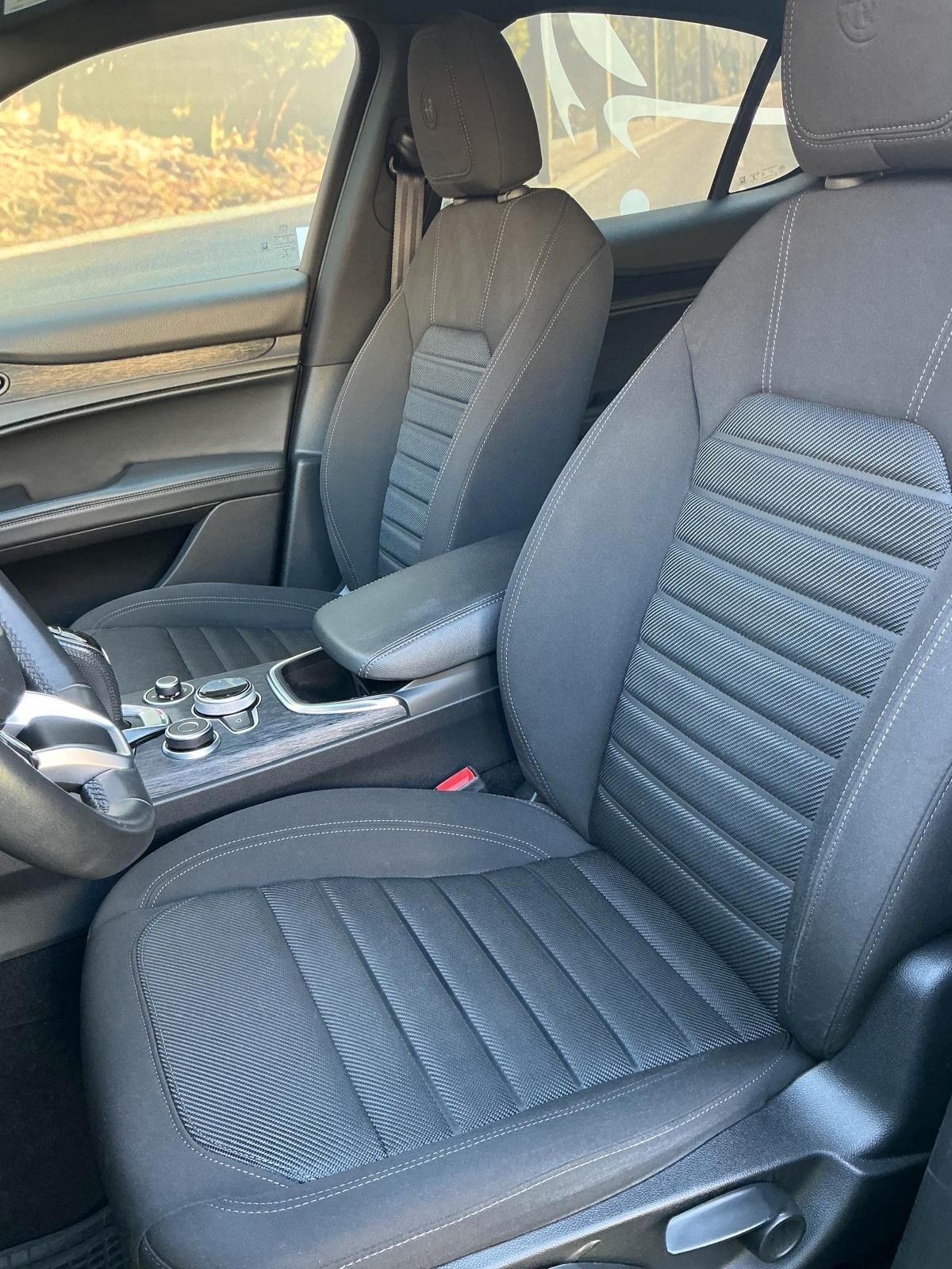 Alfa Romeo Stelvio 2.2 Turbodiesel 160 CV AT8 RWD Super Business