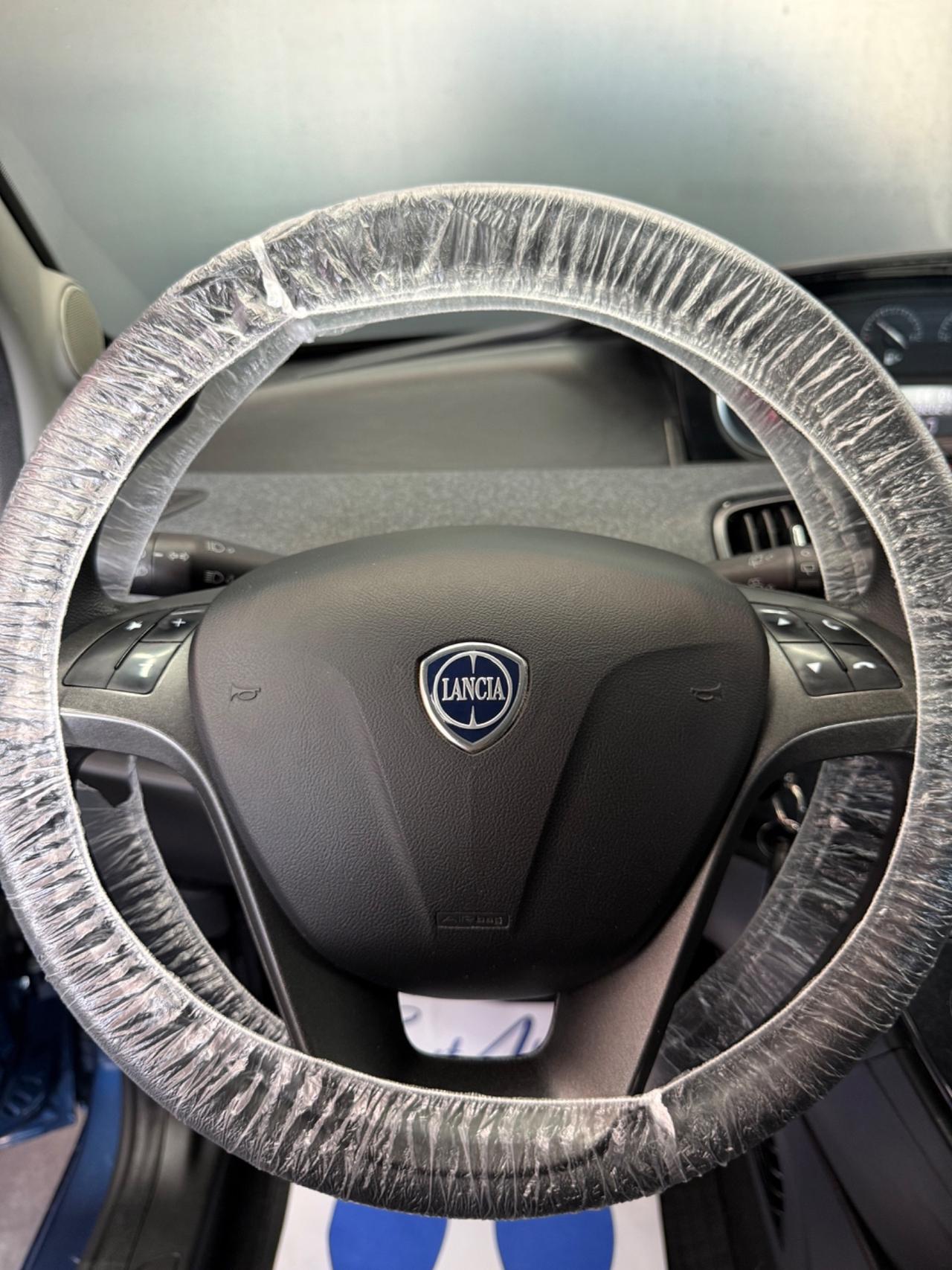 Lancia Ypsilon 1.2 GPL Alberta Ferretti 10/2022
