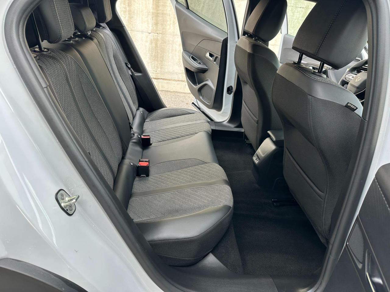 Peugeot 2008 2008 1.2 puretech Allure s&s 100cv