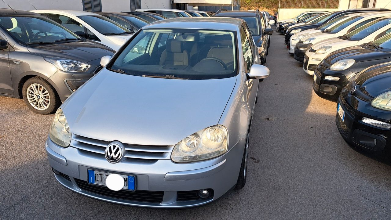 Volkswagen Golf 1.6 16V FSI 5p. Comfortline