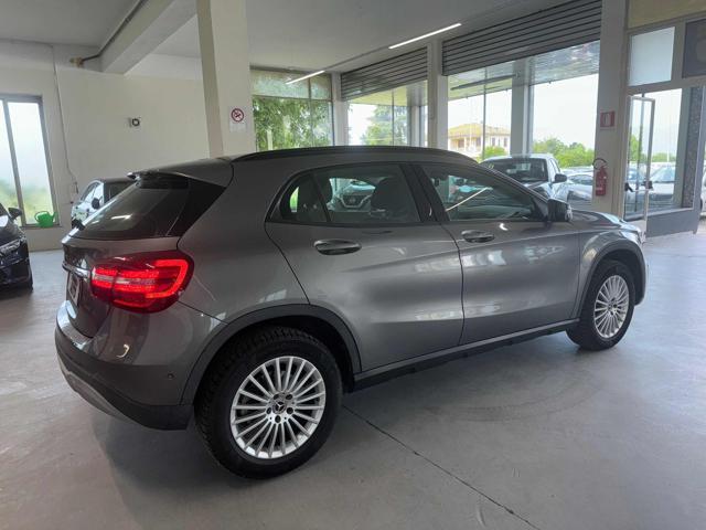 MERCEDES-BENZ GLA 180 d Automatic Business Extra