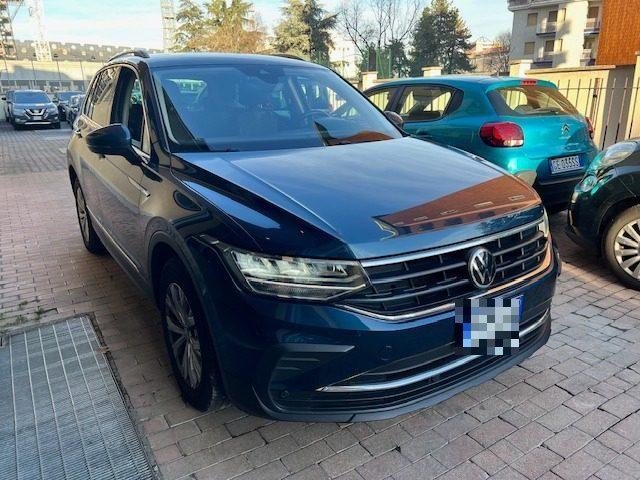 VOLKSWAGEN Tiguan 2.0 TDI 150CV DSG Life DIST. FATTA TAGLIANDI CERTI