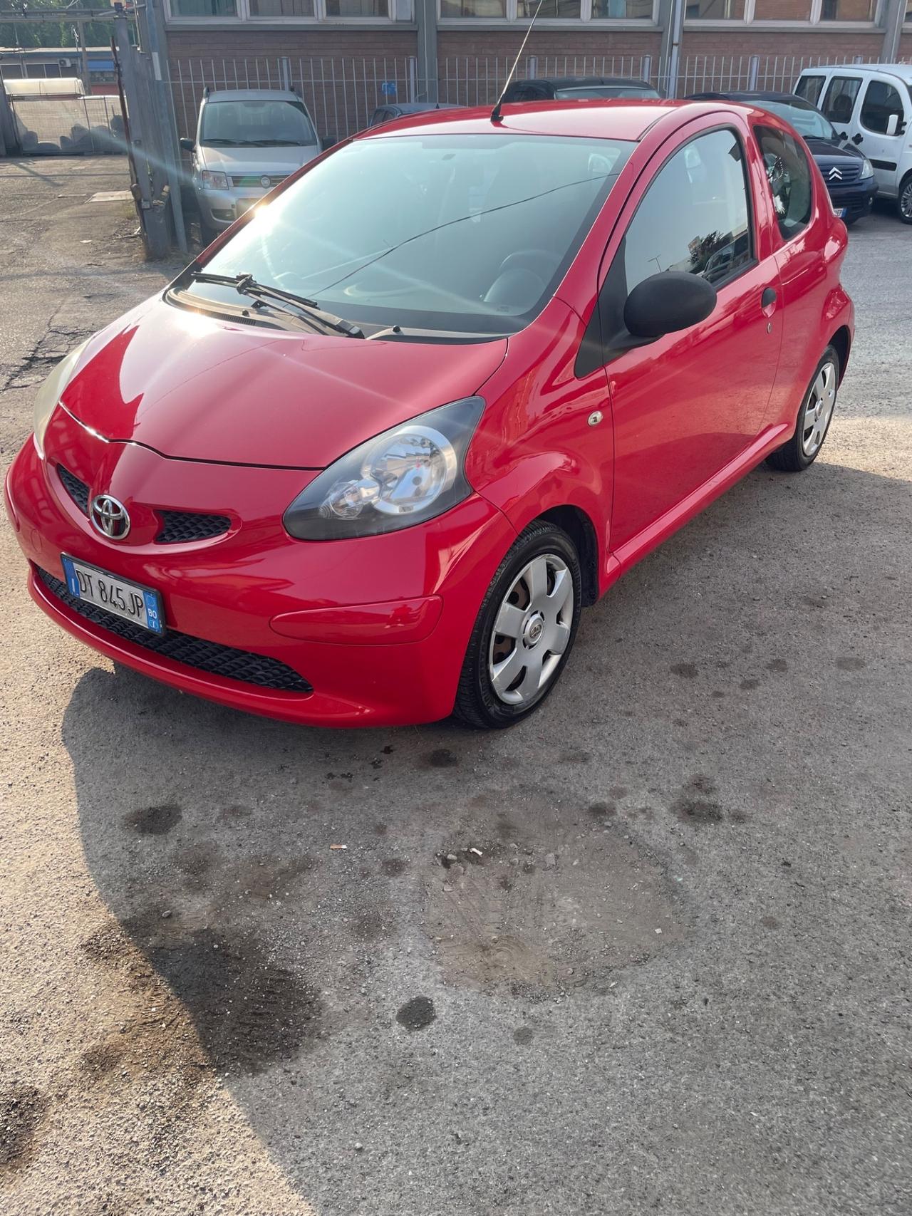 Toyota Aygo 1.0 12V VVT-i 3 porte Sound