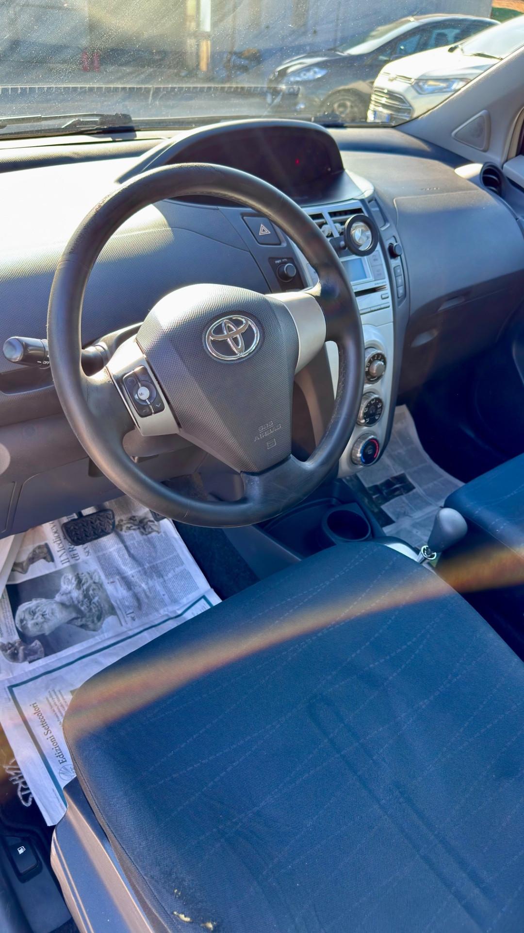 Toyota Yaris 1.3 5 porte M-MT Navi