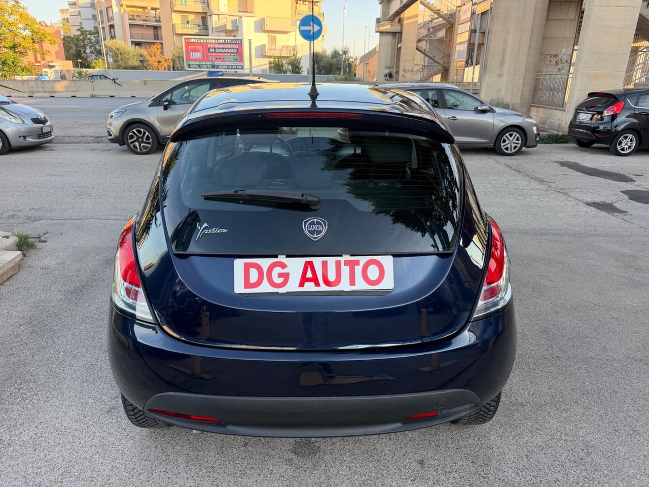 Lancia Ypsilon 1.2 benzina 69 cv 2018 88.000 km