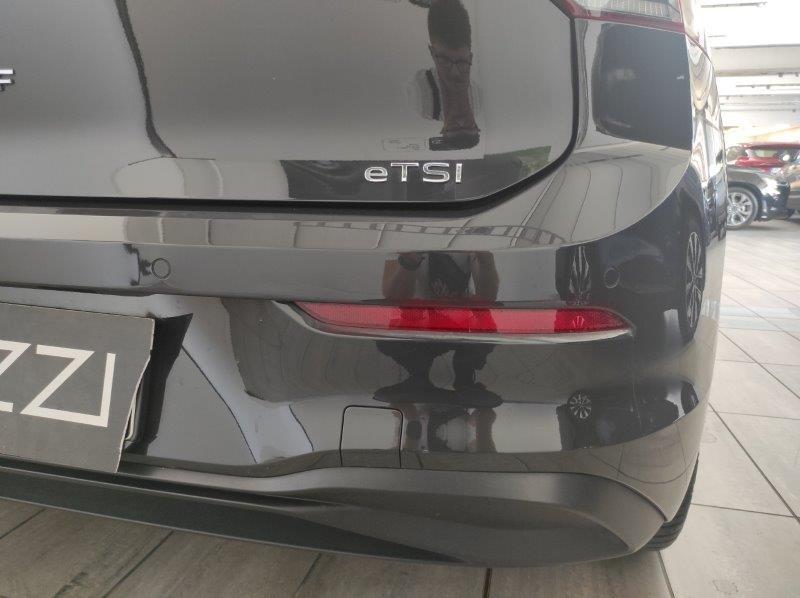 VOLKSWAGEN Golf 8ª serie - Golf 1.0 eTSI EVO DSG Life