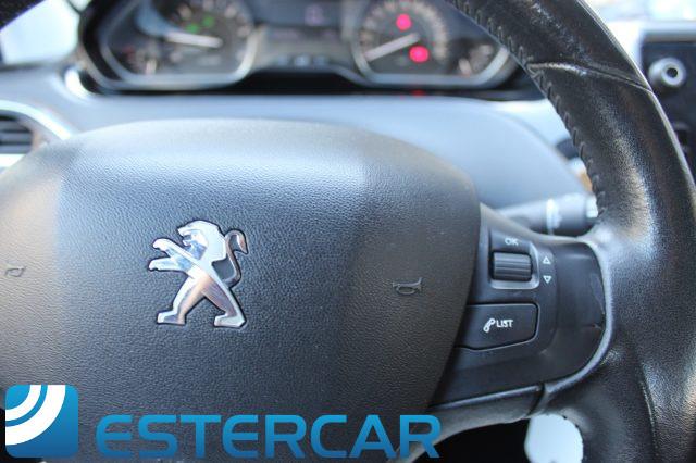 PEUGEOT 2008 BlueHDi 100 Allure