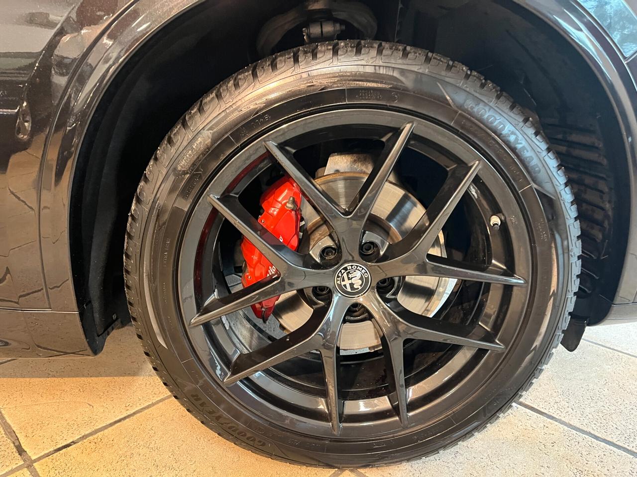 Alfa Romeo Stelvio 2.0 Turbo 280 CV AT8 Q4 Veloce Tì