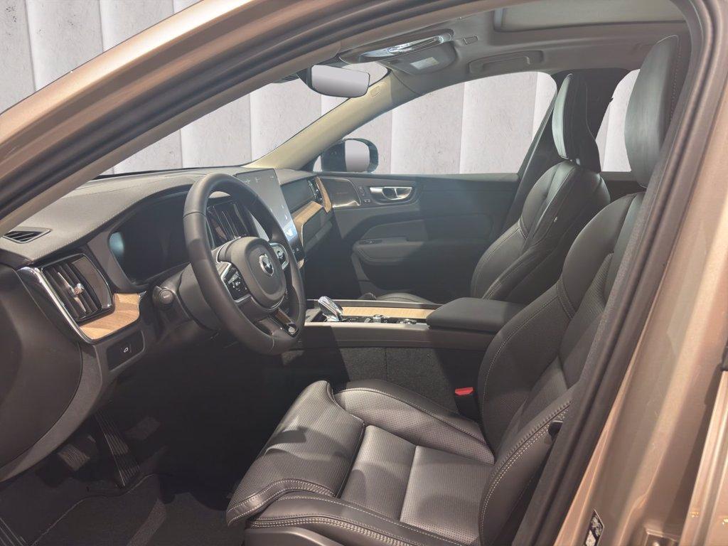 VOLVO XC60 2.0 b5 mhev Ultra Dark awd auto del 2025
