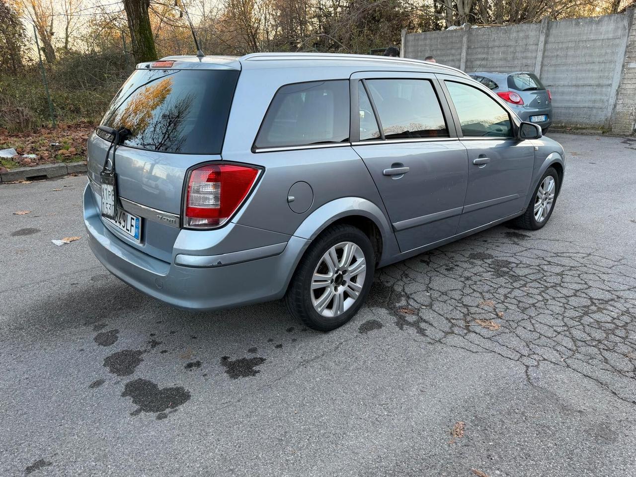 Opel Astra 1.7 CDTI 101CV 5 porte Enjoy