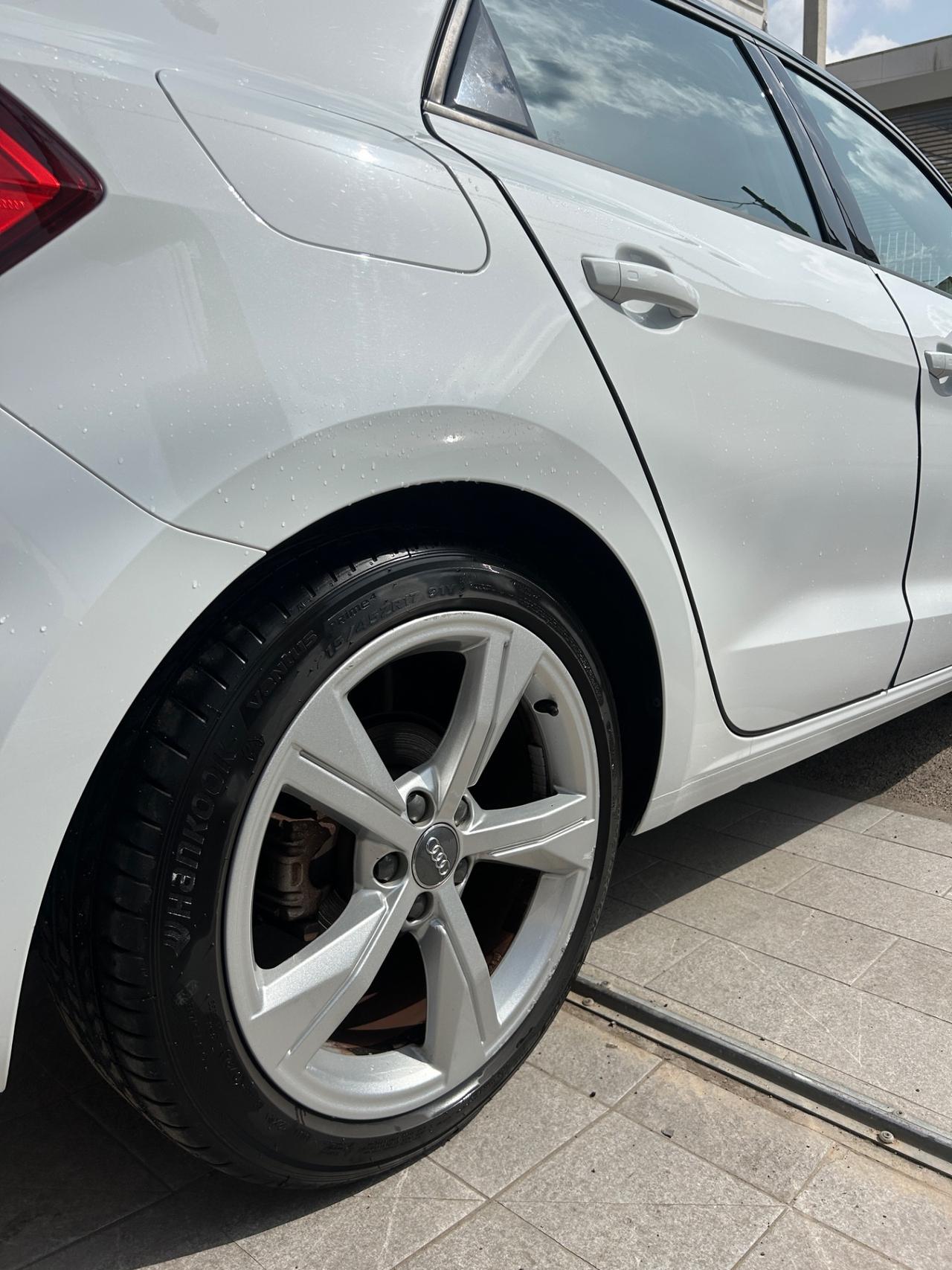 Audi A1 SPB 30 TFSI S tronic Admired-2020 LED/18"