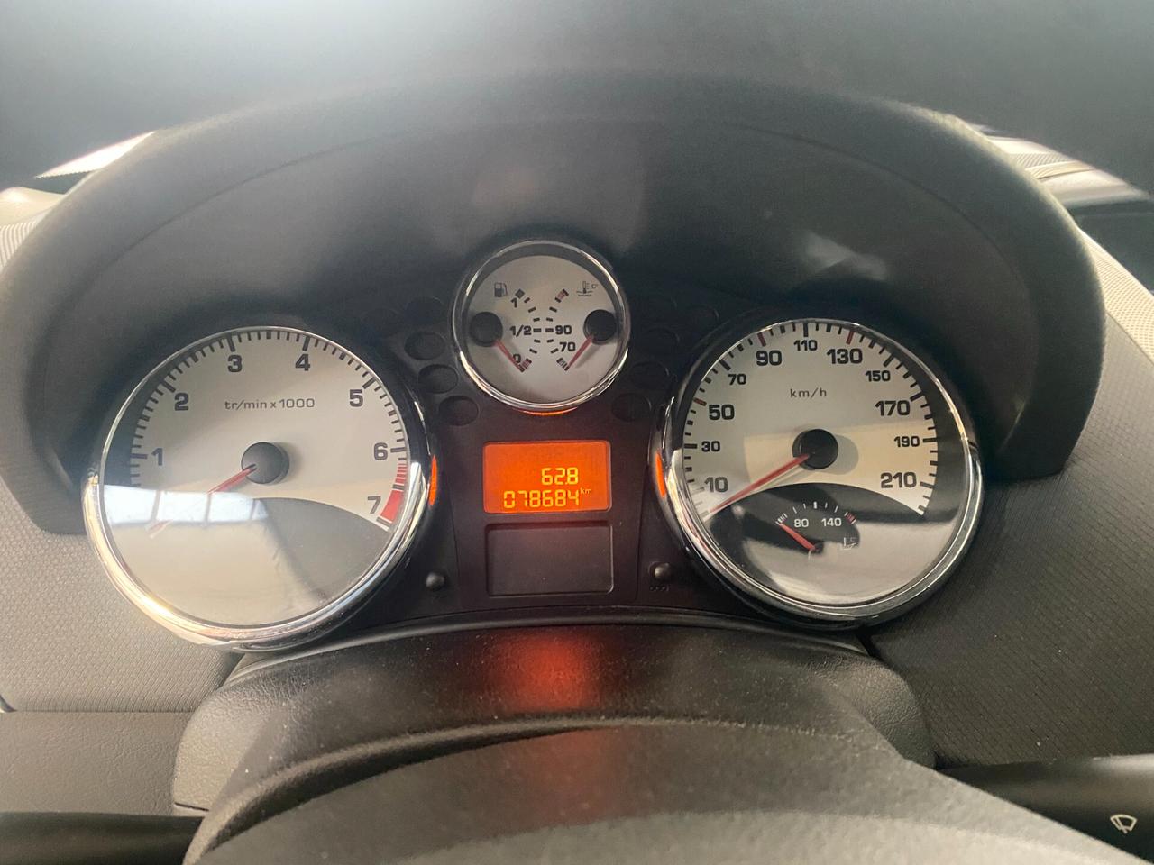 Peugeot 207 1.4 88CV 3p. XS