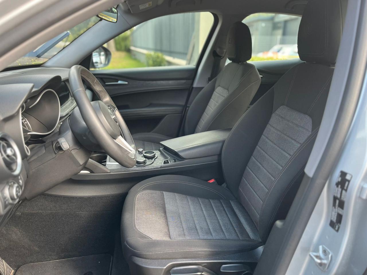 Alfa Romeo Stelvio 2.2 Turbodiesel 160 CV AT8 RWD Business