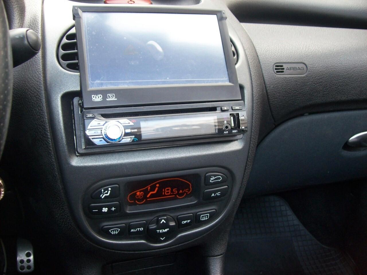 Peugeot 206 1.6 HDi FAP CC RC Line