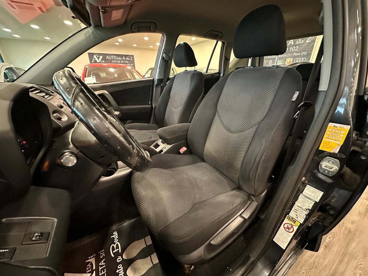 Toyota RAV4 2.2 D-4D 136 CV Luxury