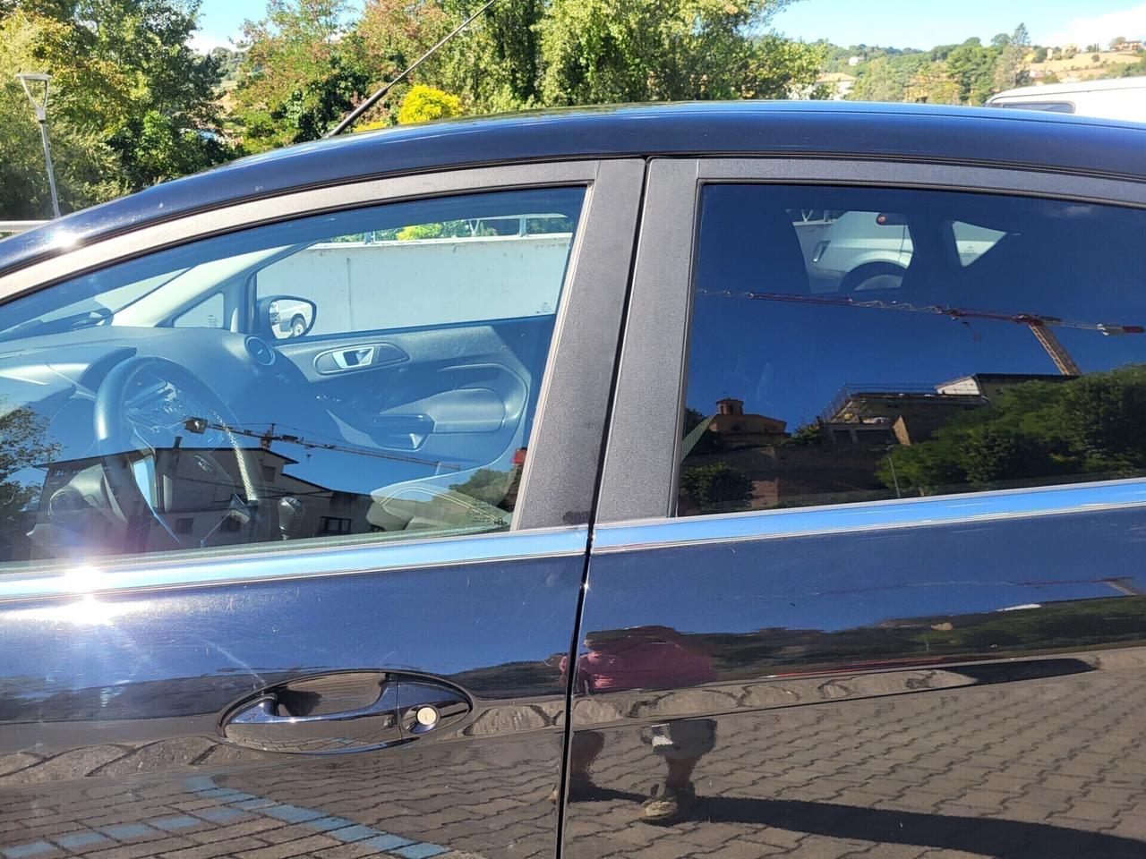 Ford FIESTA 1.4 GPL-UNICO PROPR-NAVI-3 REVISIONI