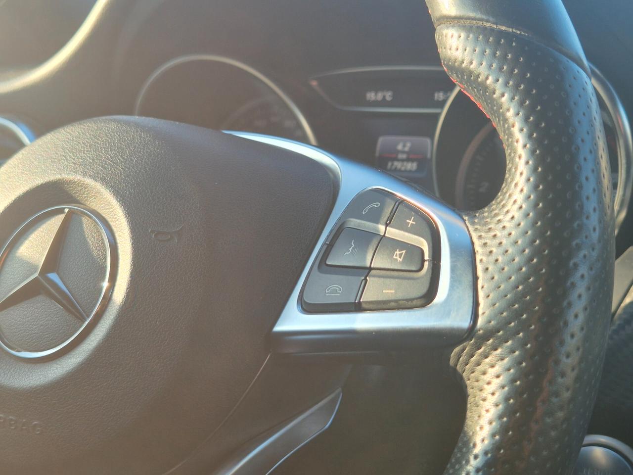 Mercedes-benz A 180 d AMG Premium