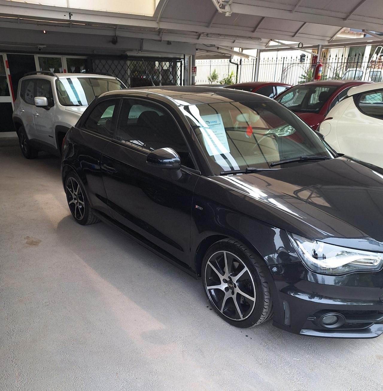 Audi A1 1.6 TDI 105 CV Ambition 02/2011