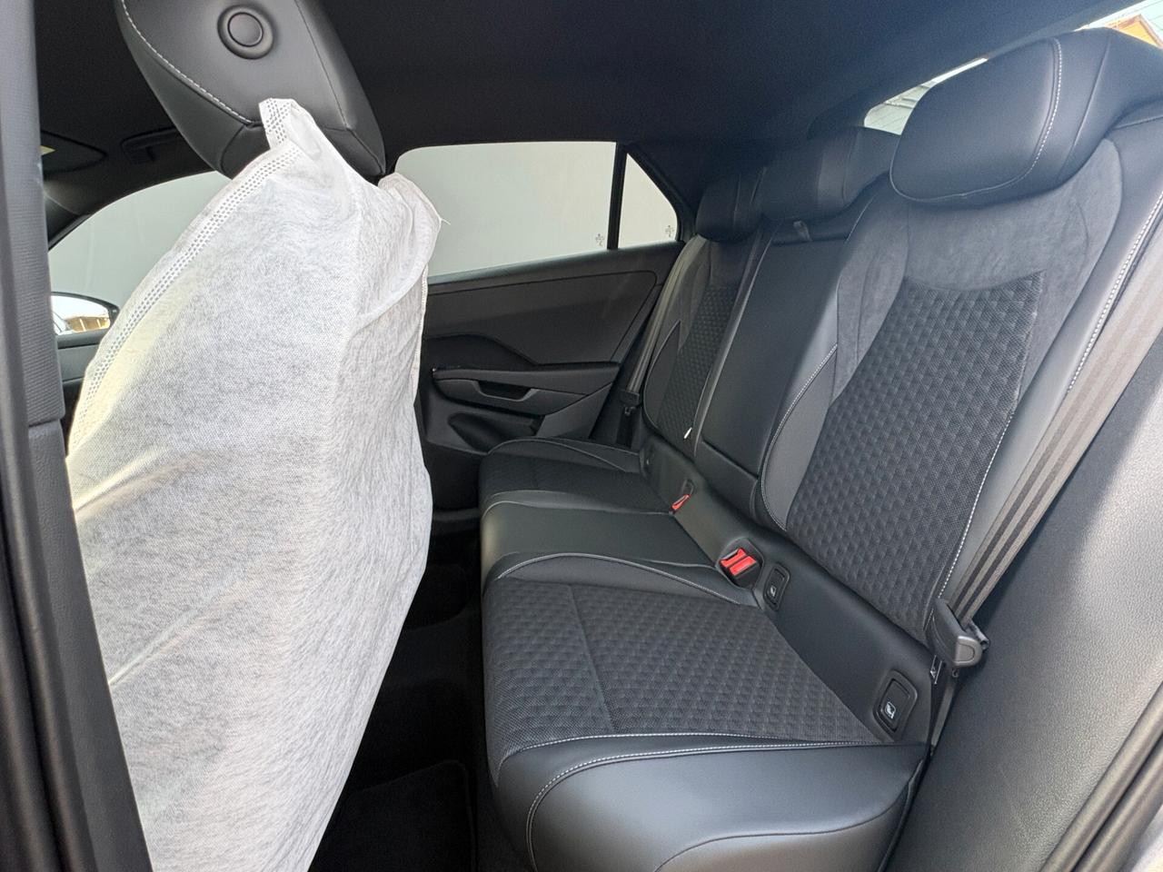 NEW VOLKSWAGEN T-ROC 1.5 eTSI ACT 150 CV DSG R-LINE