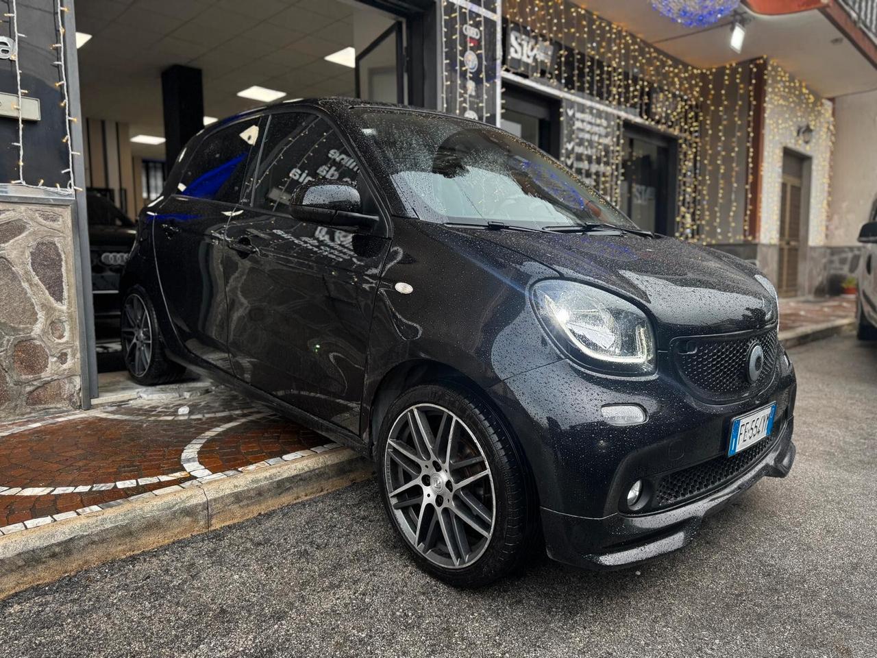 Smart ForFour 70 1.0 twinamic Allestimento Brabus