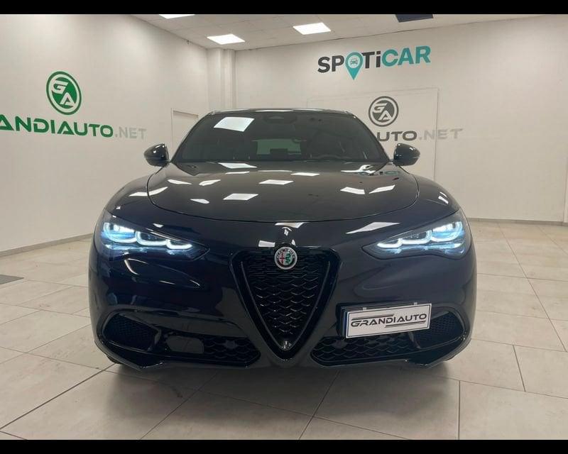 Alfa Romeo Stelvio 2023 2.2 t Intensa Q4 210cv auto