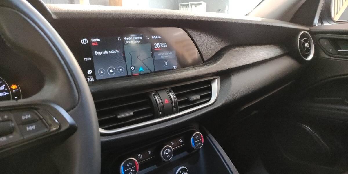 Alfa Romeo Stelvio 2.2 t Business rwd 190cv auto