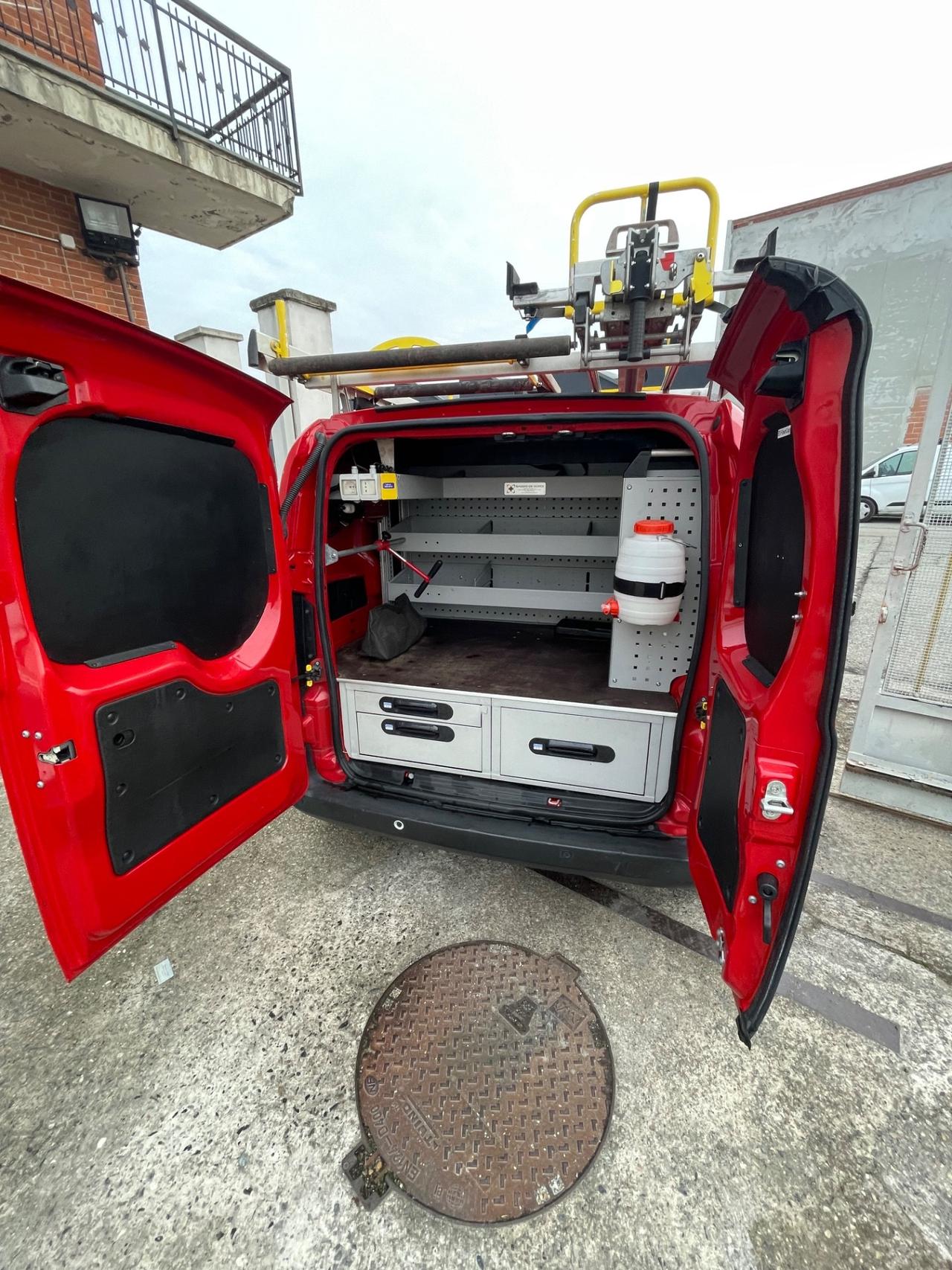 Fiat Fiorino 1.3 MJT 95CV Cargo Adventure