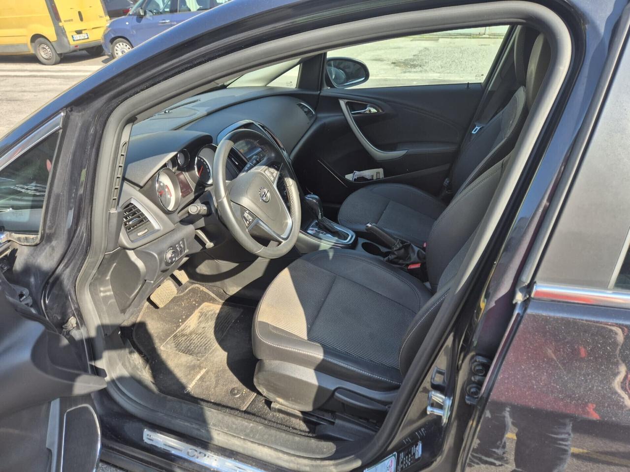 Opel Astra 1.4 Turbo Cosmo 140CV 5 porte PER COMME