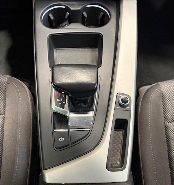 Audi A4 Avant 40 TDI quattro S tronic Business