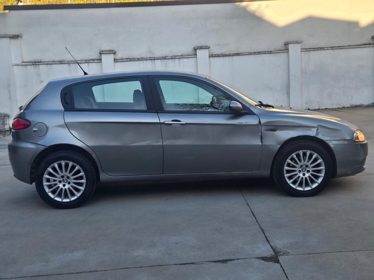 Alfa Romeo 147 5p 1.9 jtd Murphy&Nye 120cv