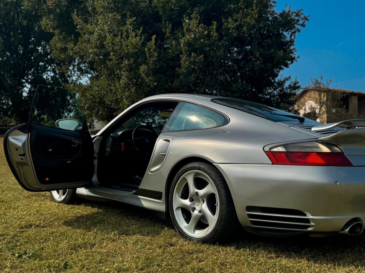 Porsche 911 Turbo cat Coupé