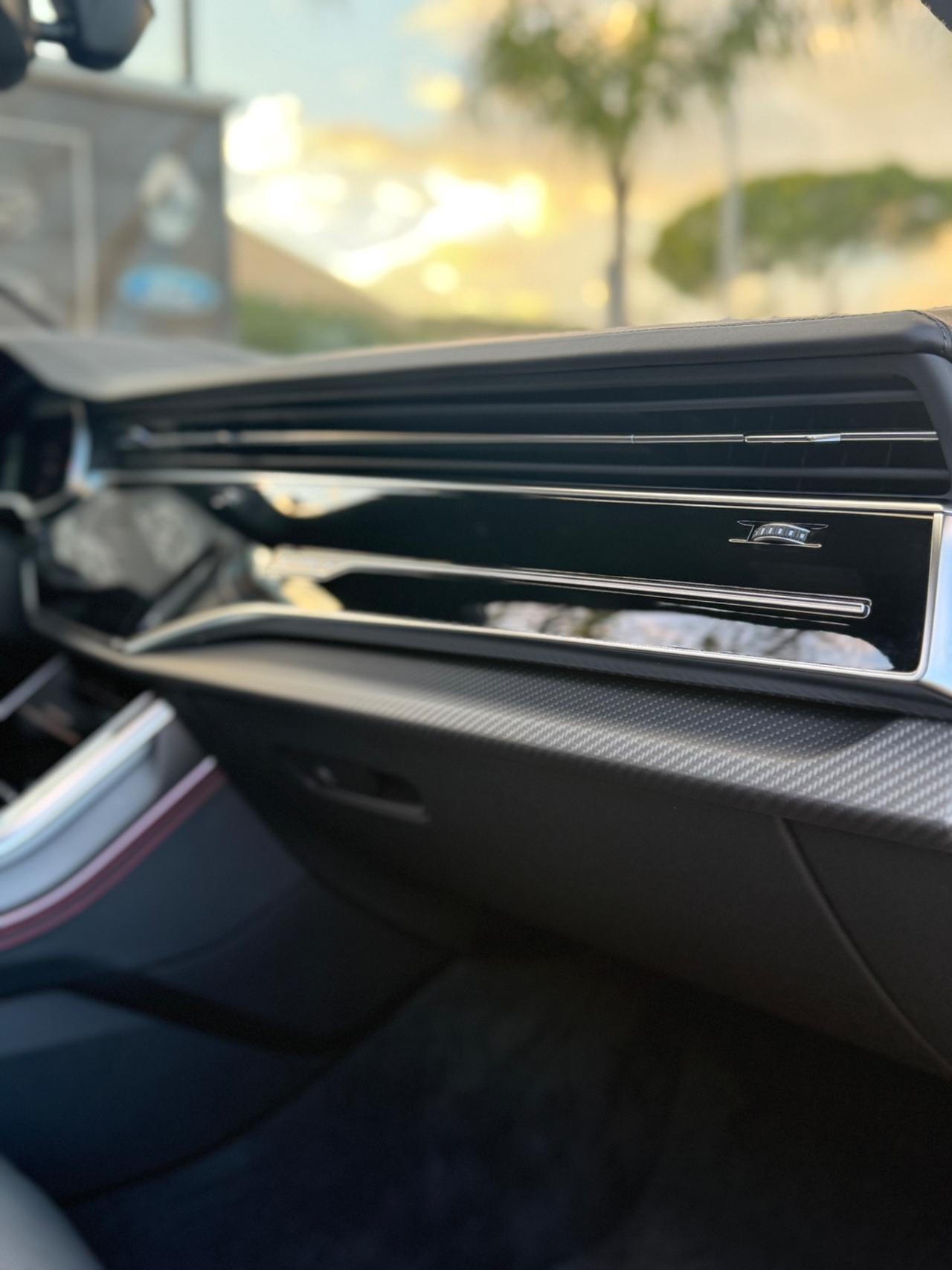 Audi Q8 RS TFSI V8 quattro tiptronic Performance