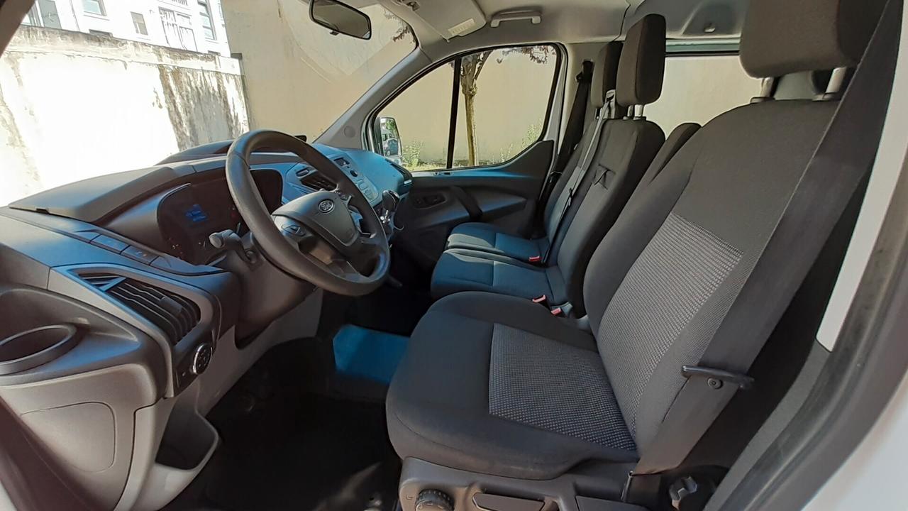 Ford Transit Custom trasporto disabili pedana +IVA