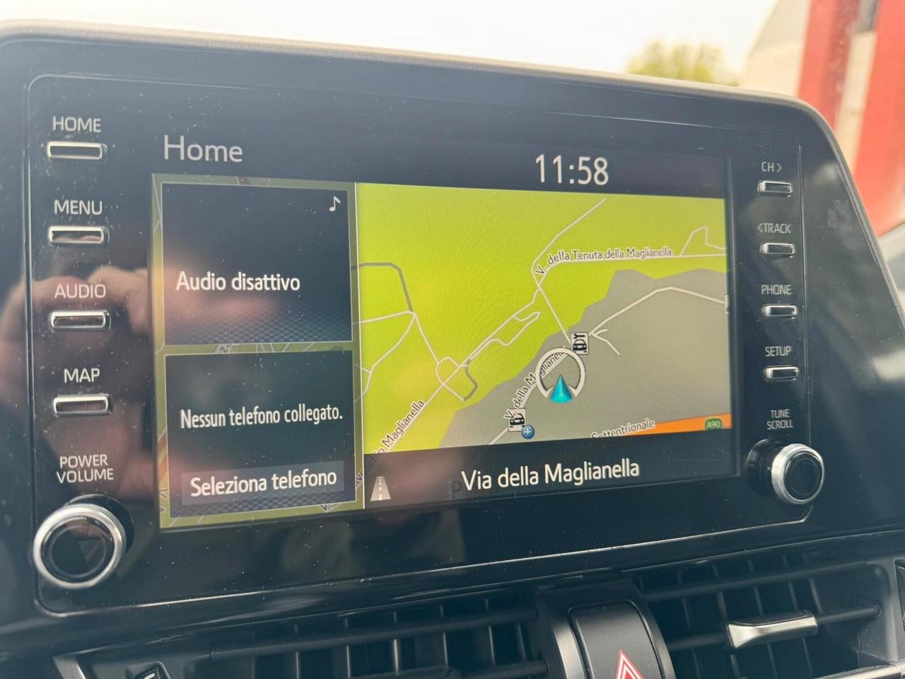 Toyota C-HR 1.8 Hybrid E-CVT Business