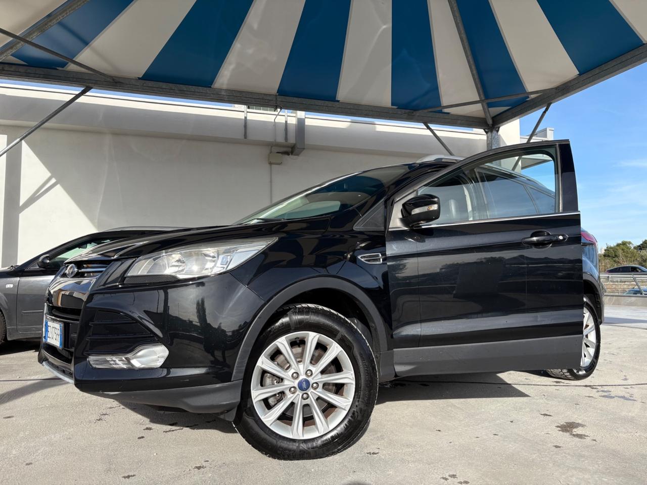 Kuga 2.0 TDCI 150 CV 2WD Titanium TETTO APRIBILE!