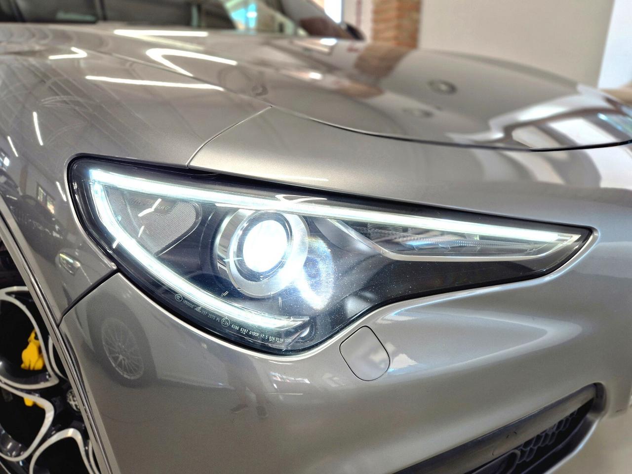 Alfa Romeo Stelvio 2.2 Turbodiesel 210 CV AT8 Q4 Veloce Tì