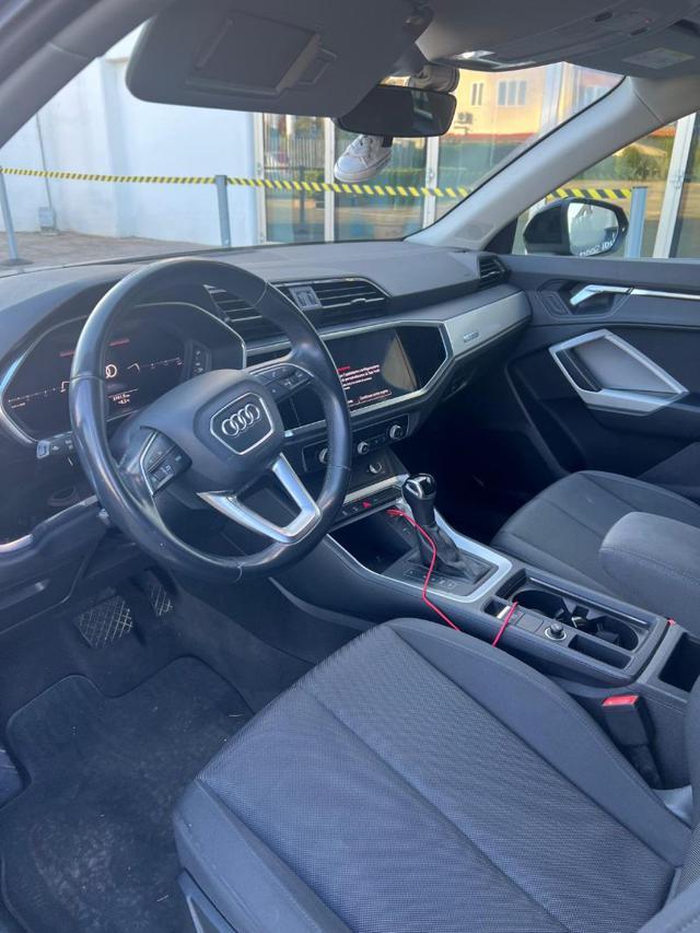 AUDI Q3 35 TDI S tronic S line edition