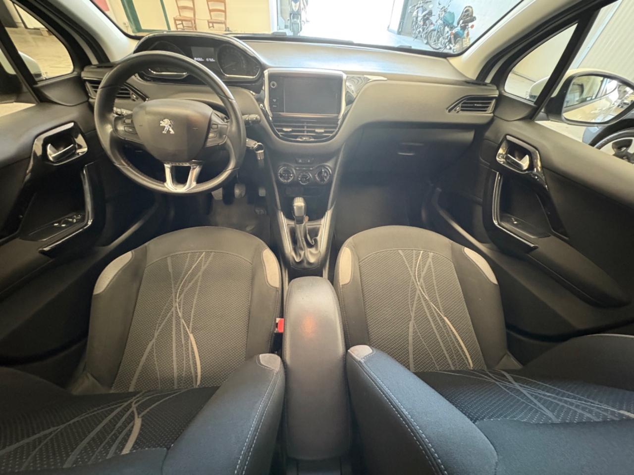 Peugeot 208 1.2 82CV 2013 Ok per neopatentati