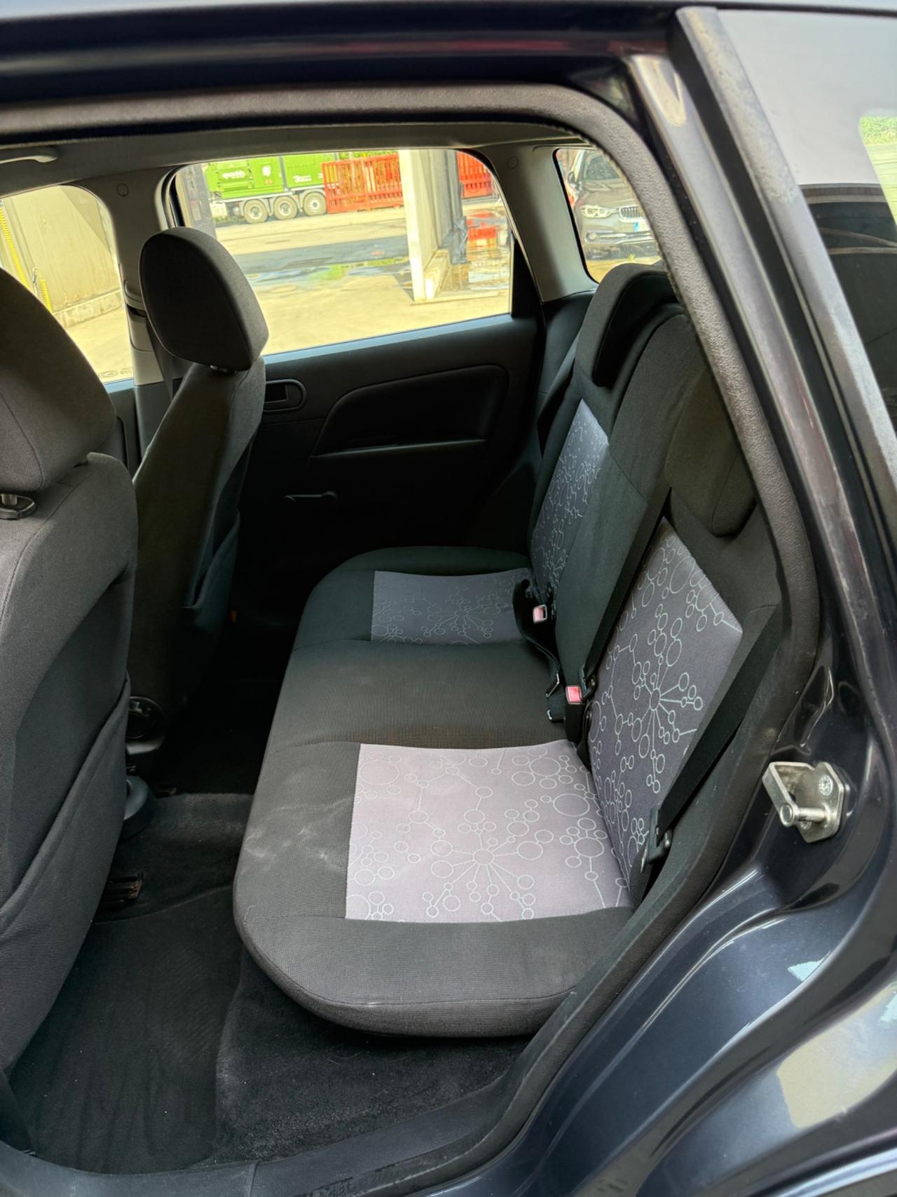 Ford Fiesta 1.4 TDCi 5p. Ghia