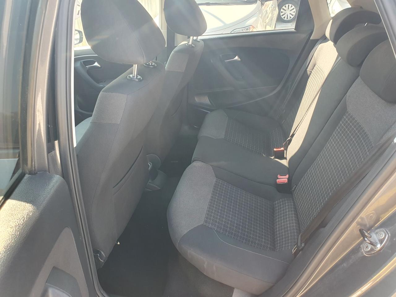 Volkswagen Polo 1.4 TDI 5p. Confortline Neopatent 2017