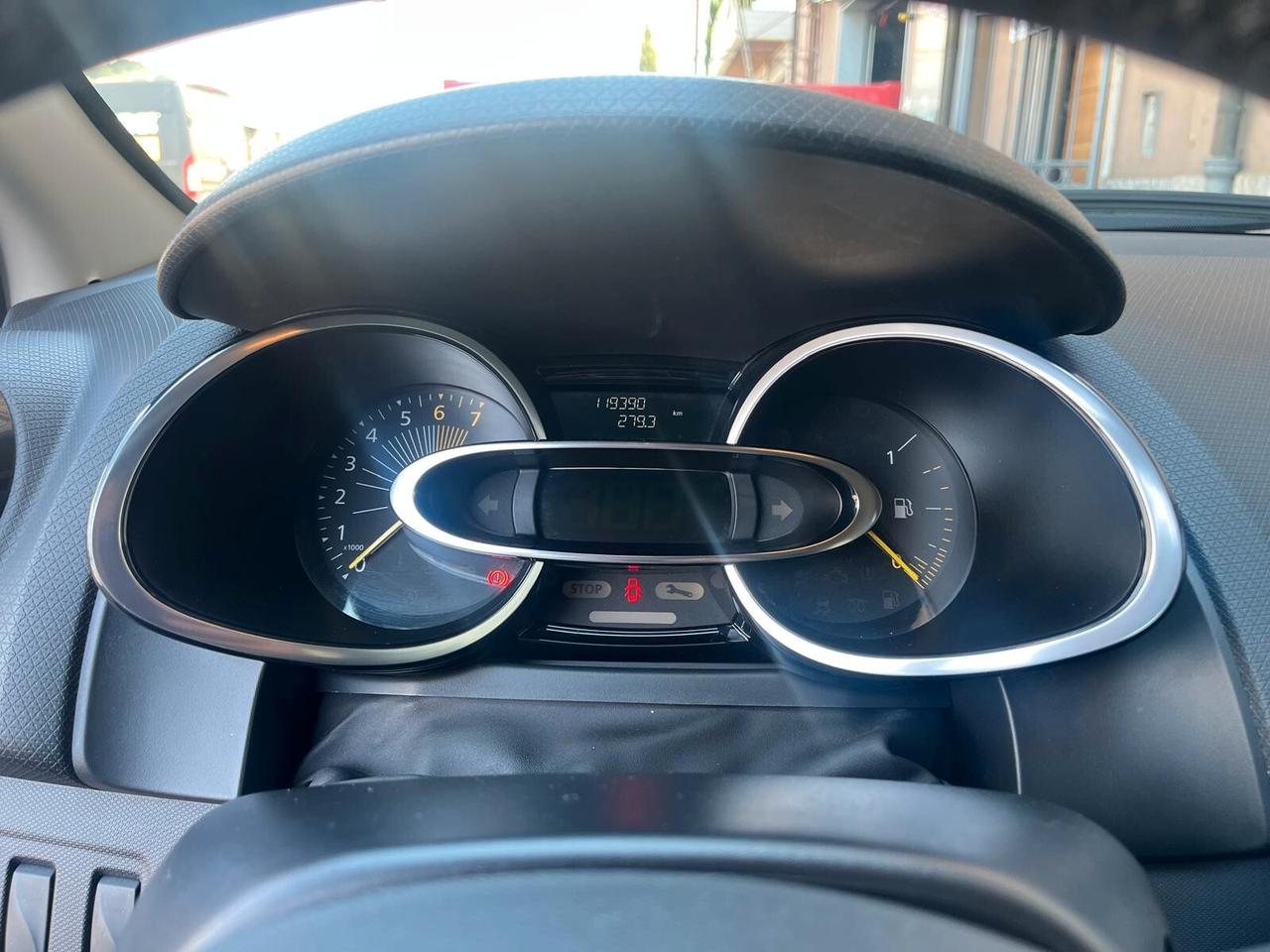 Renault Clio Clio 5p 1.2 EXPRESSION 75cv-NEOPATENTATI OK