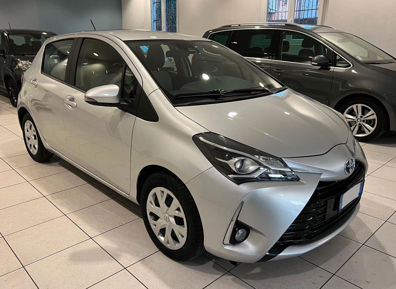 Toyota Yaris 1.5 Hybrid 5 porte Business - 2019