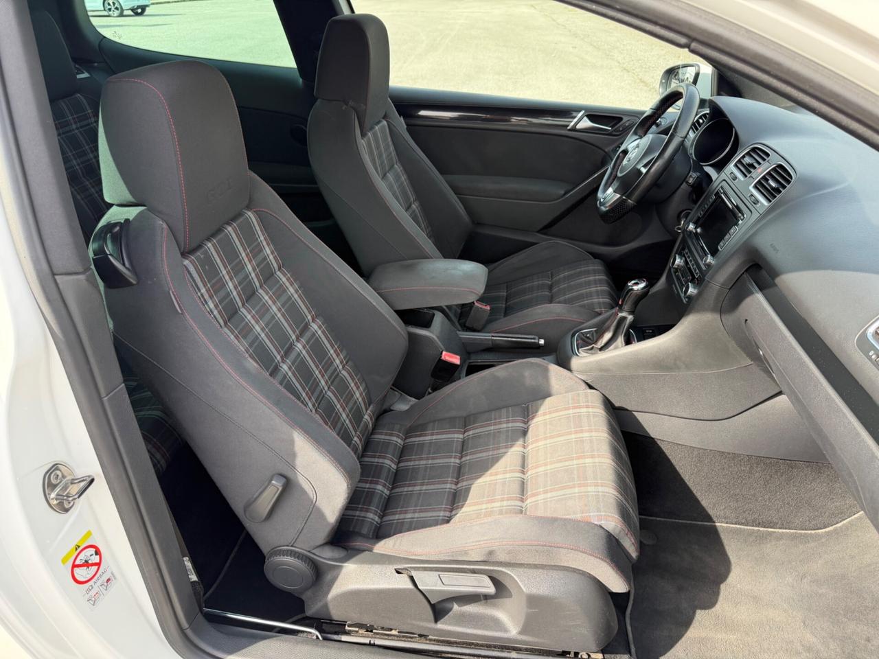 Volkswagen Golf GTI 2.0 TSI 3p.