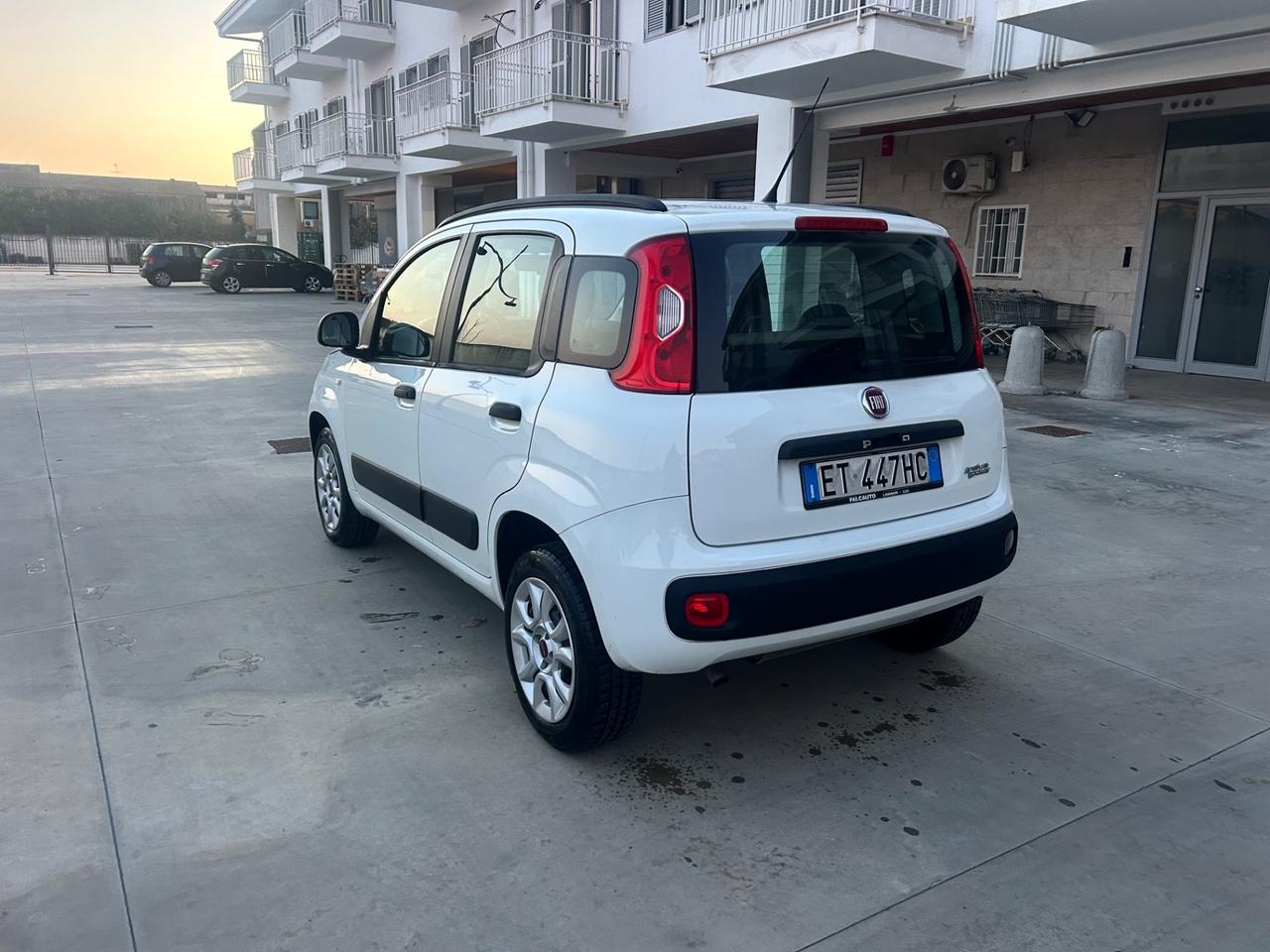 Fiat Panda 0.9 TwinAir Turbo Natural Power Lounge