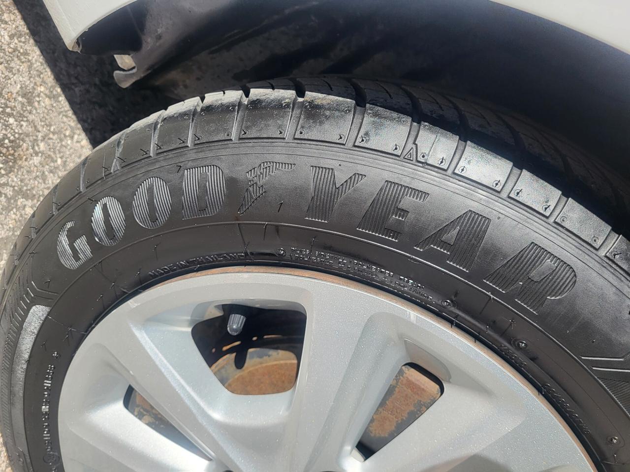 OPEL CORSA 1,4 GPL-UNICA PROPR-3 REVISIONI-EURO 6